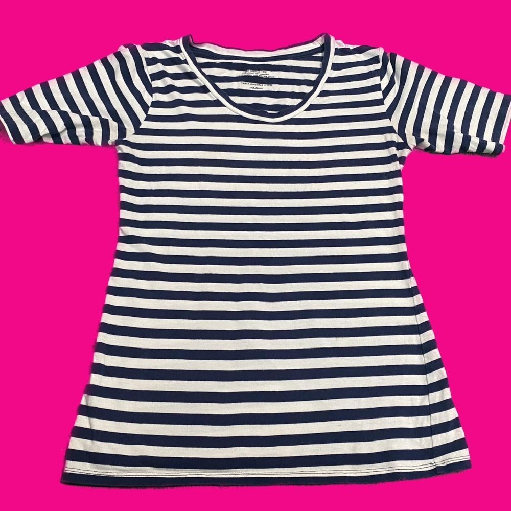 bella swan inspired striped navy and white half sleeve tee, size medium